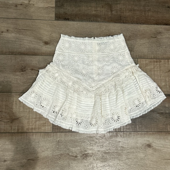 Isabel Marant eyelet Diva mini skirt - Picture 3 of 7